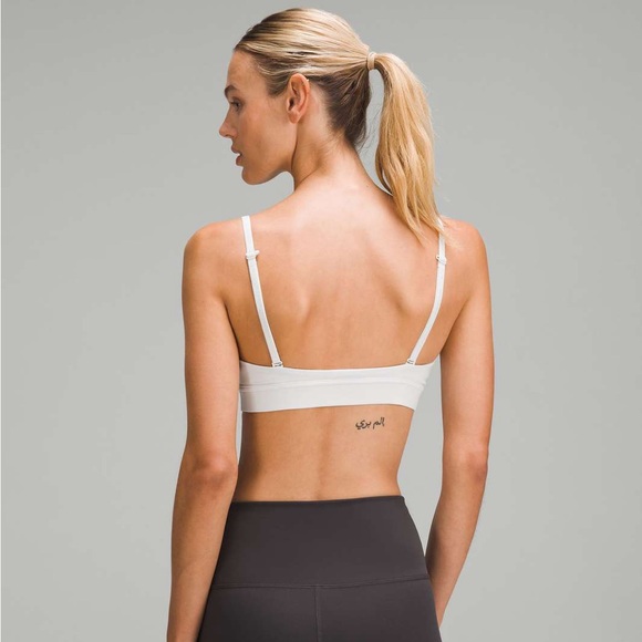 Lululemon license to train bra - Picture 2 of 11